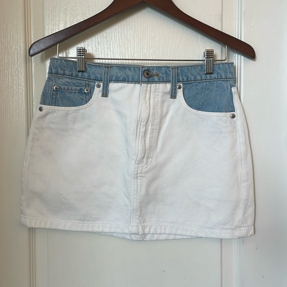NWOT Abercrombie & Fitch denim mini skirt